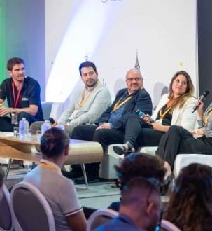 COMMENT FAIRE DE SON CLIENT UN AMBASSADEUR DE SA MARQUE ?