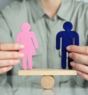 Salaire et couple : le tabou persiste-t-il en 2025 ?