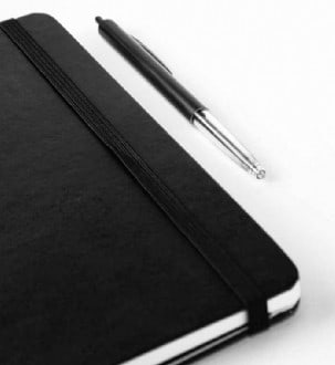 Le stylo personnalisé : un outil marketing toujours dans la course