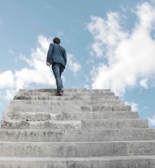 Carrière : le 'career cushioning', nouvelle stratégie face à un marché de l'emploi moins porteur ?