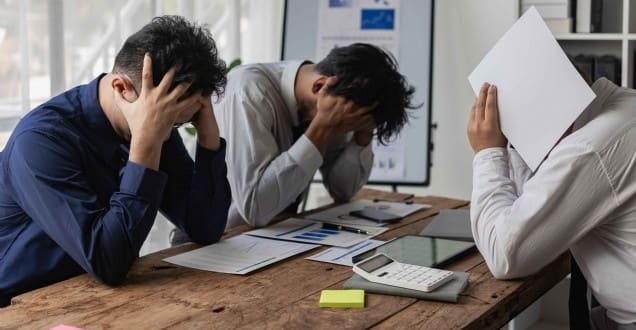 Monde du travail : doit-on vraiment 'laisser des plumes' pour réussir ?