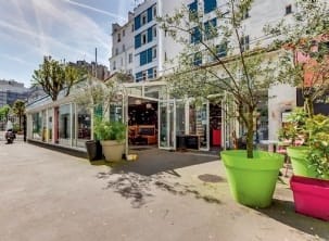 Le Cent Huit : un restaurant, café et librairie à Paris
