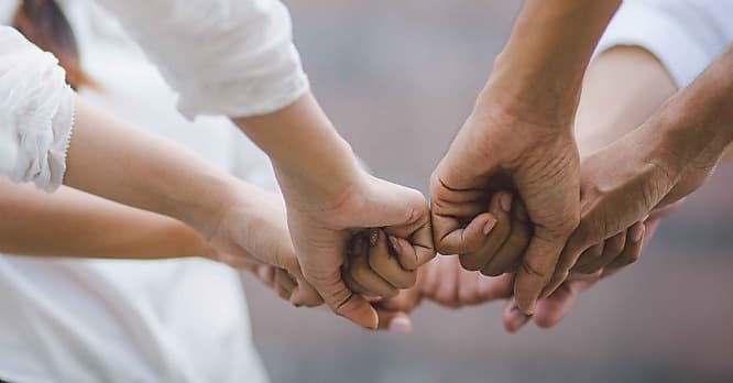 Transformer sans perdre ses talents : le paradoxe des entreprises en mutation