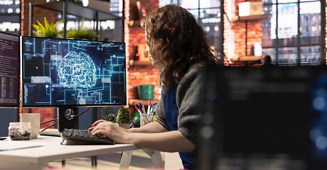 Les Français utilisent ChatGPT au travail...en cachette !