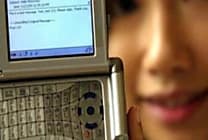 Mobiles : les contenus sont loin de supplanter les services de messagerie