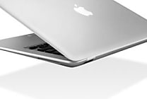 Apple frappe fort avec son Macbook Air