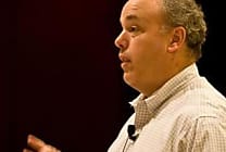 Bob Pearson (SMBC) et le Web 2.0 « les médias sociaux sont pour toutes les  [...]