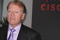 Vidéo : John Chambers, Cisco: 'transitions de marché, cloud computing et  [...]