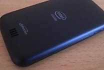 Intel lance son premier smartphone, le Yolo