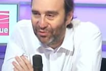 Xavier Niel : « La voix et le SMS valent zéro »