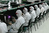 Les sous-traitants d'Apple exploitent (un peu) moins leurs salariés