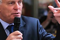 Jean-Marc Ayrault soumet son projet de loi numérique au CNNum