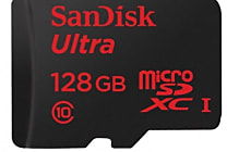 Glissez 128 Go de mémoire microSD dans votre smartphone