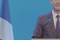 Manuel Valls promeut stratégie et loi numériques de la France