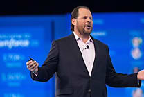 Dreamforce 2015 : Salesforce mise à la fois sur Uber et Microsoft