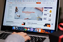 Alibaba prévoit une émission obligataire de 5 milliards de  [...]