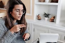 Le collectif AccesSourd se penche sur l'accessibilité téléphonique