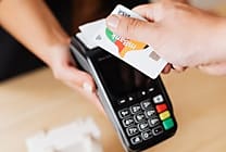 Rapides et sécurisés, les paiements par carte ont toujours la cote !