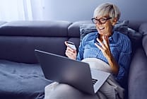[Tribune] Comment aider les seniors cibles de la fraude en ligne