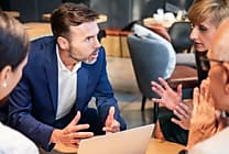 Les commerciaux de Lexis Nexis coconstruisent des produits avec  [...]