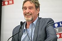 John McAfee : retour sur une carrière IT hors norme