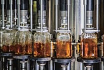 Comment les producteurs de rhum composent-ils avec leur insularité ?