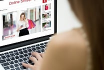 La mode en ligne poursuit sa dynamique en 2021