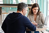 Ventes BtoB : des outils d'intelligence commerciale face aux  [...]