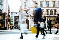 Les générations Y et Z plus disposées à acheter directement auprès des marques