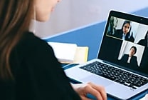 Travail hybride : les entreprises ont-elles tout faux ?