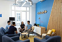 Webhelp et Dolead étendent leur partenariat