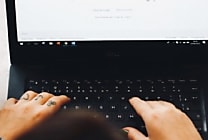 Google reporte la suppression des cookies tiers à la mi-2024