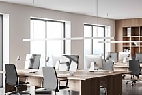Quel rôle joue l'acheteur dans la transformation des bureaux ?