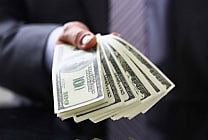 Commerciaux : combien de temps rester en poste pour maximiser ses revenus ?