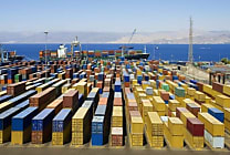 'Parmi les mesures phares : un droit de douane universel de 10 % sur tous les  [...]