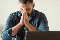 Près de la moitié des salariés est en détresse psychologique