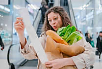 Consommation : les Français oscillent entre plaisir et arbitrages