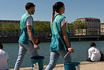 Deliveroo renouvelle son opération de nettoyage des quais en centre-ville