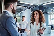 Comment gérer une première rencontre avec un client interne important ?
