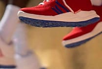La marque de chaussures Relance Running démarre son  [...]