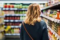 Quelles sont les pratiques discutées des acheteurs de la grande distribution ?