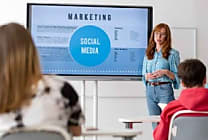 Trouver sa voie dans le marketing : 2 spécialisations  [...]