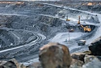 L'uranium flambe tandis que la désinflation se poursuit