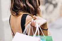 Soldes d'été 2025 : Les Français prêts à dépenser 233 euros en moyenne