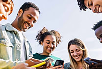 Quoi de neuf sur les réseaux sociaux ? Spotify et le voyage dans le temps,  [...]