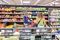 Les quatre tendances de la grande distribution en 2023