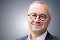 Auchan : Fabien Derville succède à Yves Claude pour de nouveaux défis