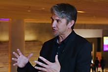 'Une IA capable de générer naturellement l'interface achats en  [...]