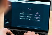 OpenAI transforme ChatGPT en plateforme de shopping