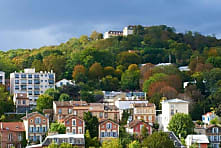 Suresnes modernise la relation citoyenne grâce à l'IA et NXO